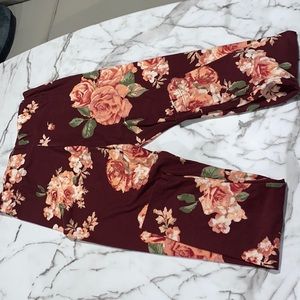 4/$20🚨Floral Leggings
